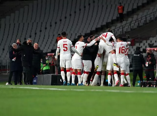 Millilerimizin muhtemel ilk 11'i 